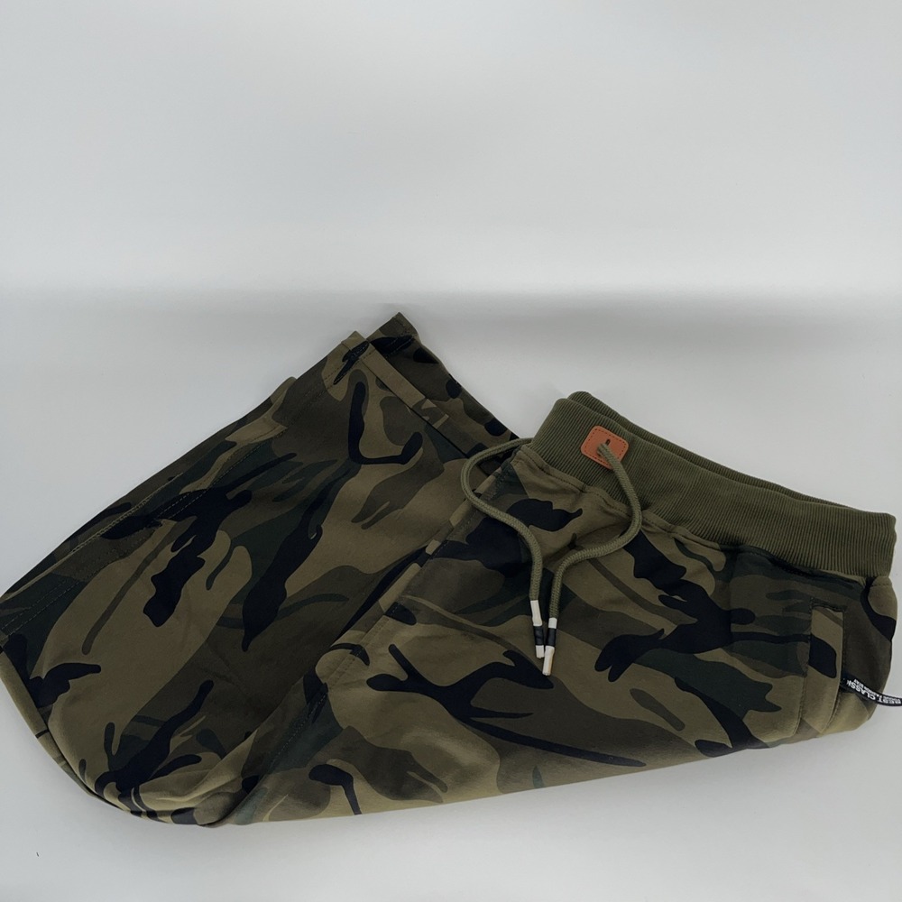 Setwell Men's Drawstring Camouflage Sweat Shorts with Zipper Pockets Size 42
